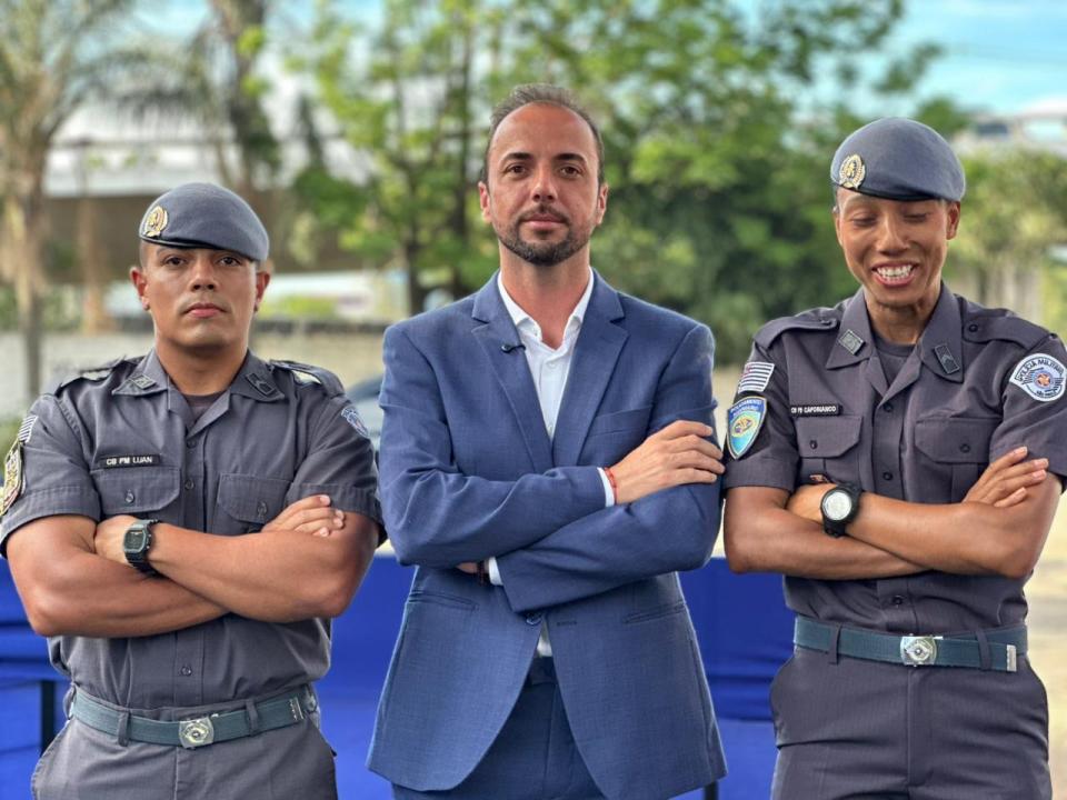 Foto 2 de 4 — Prefeito Manoel acompanha solenidade de abertura dos portões na Escola Superior de Sargentos da Polícia Militar